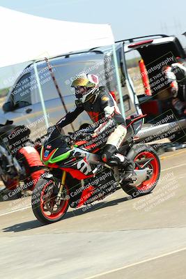 media/Sep-20-2025-TrackDaz (Sat) [[27f0cde673]]/Around the Pits/